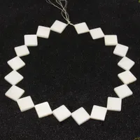 2018 Fashion natural oyster shell 14*15mm square piece DIY shell necklace jewelry accessories materials beaded wholesale