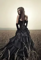 黒ゴシックウェディングドレス2019レイヤーストラップレススリムコルセットトップバスクスカートハロウィーンコスチュームウェディングドレスカスタムメイドのサイズと色