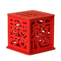 中国の赤い木製の結婚式のキャンディーボックス