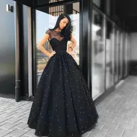 2018 Evening Dresses Wear Arabic Cheap Black Sheer Jewel Neck Kortärmad Tulle Floor Längd Beaded Pearls A Line Vestido Party Prom Crows
