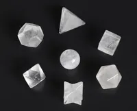 Symboles de la géométrie sacrée de solides sacrés à base de cristal sculpté de quartz clair Chakra avec étoile de Merkaba