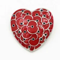 Broches de flor de amapola roja en forma de corazón Alfileres para mujeres Hombres Traje Broche Aniversario Insignia Esmalte Breastpin Reino Unido Legión Recuerdo Día Solapa Pines