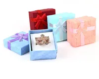 48PC / PCS Smycken Presentförpackning Bow Ring Box för Ringstorlek 4cm (1.6 ") * 4cm (1.6") * 3cm (1.2 ") 4 Färg Röd Blå Rosa Lila Val