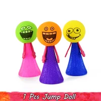 1 st Slumpmässig färg Rolig Expression Faces Fly Toys Strange Jumping Bounce Soft Dolls Educational Learning Presenter för Babies Kids Party Game