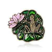 Sevimli Emaye Pembe Lotus Çiçek Yeşil Yaprak Kurbağa Broşlar Altın Renk Pins Yaka Rozeti Kadınlar Kız Takım Elbise Broş Parti Takı