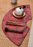 En forma de abanico elegante geométrica chino manteles de seda grandes mesa de comedor estera de la placa de almohadillas de café mantel de lujo pequeño mesa corredor 48x22 cm
