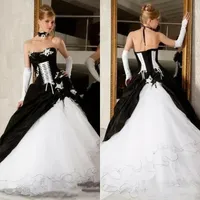 Vintage Svart och Vit Bullklänning Bröllopsklänningar 2021 Hot Sale Backless Corset Victorian Gothic Plus Size Bröllop Bröllopklänningar Billiga