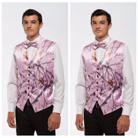 Billiga försäljning 2019 rosa camo män västar med slips camouflage brudgum groomsman väst billiga satin anpassade formella bröllop västar land brudgummen väst + båge