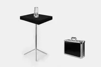 Magic accessoires de contrôle à distance dans la table en verre avec étui en aluminium Version de luxe Quatre pièces de style style style tondent le produit