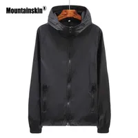 Mountainskin erkek kadın Yaz Hızlı Kuru Cilt Ceketler Rahat Anti-UV Rüzgarlık Kapşonlu Mont Erkek Marka Giyim SA454