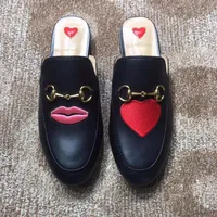 2018 Princetown Mocasines zapatillas de piel Mules Flats Designer Masones de moda Mocasines de alta calidad Zapatos casuales planos 40-47 W01 NO14