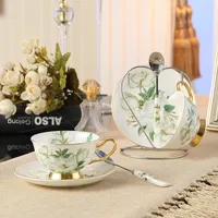 Set van 2 China bone thee koffiekopjes en schotel lepel set keramische Britse stijl elegante middag thee beker set porselein mok cadeau