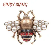 Cindy Xiang New Fashion Pearl Bee Broscher för kvinnor Antik guldfärg Broschstift Vintage Style Smycken Högkvalitativ insekt