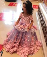 2017 Jewel Baljurk Meisje Pageant Jurken Sheer Hals Korte Mouwen Sweep Train Flower Girl Gowns met handgemaakte bloemen