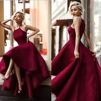 Long Sexy Red Ball Gown Halter Ärmlös Prom Klänningar 2019 Yousef Aljasmi Hi-Lo Sweety Lace Runway Fashion Ladies Formell Tuxedo