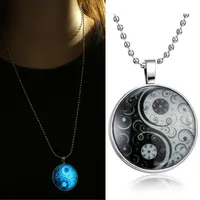 Nya glas halsband smycken glödande halsband för kvinnor män glöder i mörkret halsband yin yang pendants