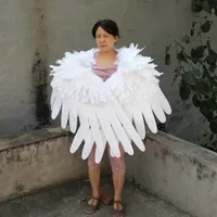Högkvalitativ vit mjukfjäder ängel vingar svart djävul vinge för spel cosplay barndag bröllopsfest deco skytte rekvisita
