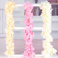 人工絹の花ハイドランテウィステリアガーランドのヴィインパーティーの結婚式の装飾シルクの花輪の花シルクウィスティア壁の花輪