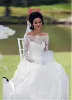 2018 Modest A linha de vestidos de casamento com Bateau mangas compridas LAce Satin País vestido de noiva frete grátis