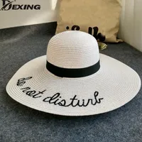[Dexing] chapeau de soleil ne pas déranger Lettre chapeaux d'été à larges bords pour femmes anti-uv chapeau de paille floppy plage mer chapeau D18103006
