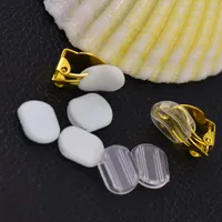 200pcs 8 * 10.5mm 흰색 / 투명 플라스틱 안티 통증 패드 귀 클립 안티 통증 DIY 귀걸이 발견