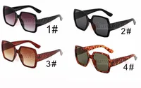 Brand Design Design Ladies Fashion Cycling Occhiali da bicchieri Donna classica Outdoor Sport Sunglasses Eyewear UV400 Uomini Beach Sun Glass Glass 4Colors Spedizione gratuita