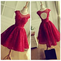 2019 Red Lace Homecoming Dress Vintage Sheer Neck Prawdziwe zdjęcia Party Suknie Scoop Open Keyhole Powrót Burgundii Krótkie Prom Dresses