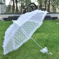 Auf Brautzusätze Spitze-Sonnenschirm-weiße Spitze Regenschirm viktorianischen Dame-Kostüm-Zusatz-Brautparty-Dekoration Sonnenschirme Günstige
