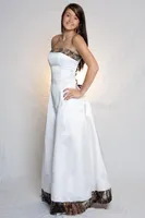 2020 Simples Camo Wedding Dresses Lace Up Sexy Back Strapless Bride Dress China Satin A Linha do casamento Vestidos