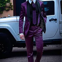 2019男性のスーツの新しいファッション光沢のある紫色の新郎Tuxedos新郎の服装優秀な男性ビジネス活動スーツパーティープロムスーツ