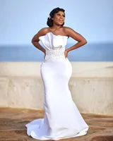 Afrikanska vita bröllopsklänningar Mermaid Sparkle Beaded Luxurious Bridal Wedding Gowns med avtagbar tåg Vestido de Noiva Princesa