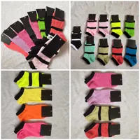 Curto Sock Basketball Cheerleader boa qualidade Adultos Socks Meninos da menina Sports Meias Adolescente meias Multicolors com cartão