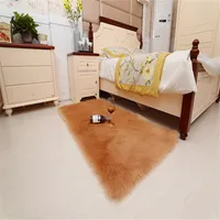Ins Imitation Wolle Haut Teppich Schlafzimmer Wohnzimmer Moderne minimalistische Plüsch-Teppichbodenmatte Fensterkissen kann angepasst werden