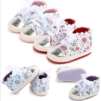Bebek Yenidoğan Erkek Bebek Kız Yumuşak Sole Tuval Pram Ayakkabı Eğitmenler Çiçek Baskılı İlk Walkers 0-18 Ay