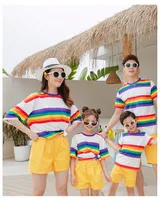 2019新しい到着家族のマッチング衣装夏Tシャツのシャツのシャツのカラフルと黄色