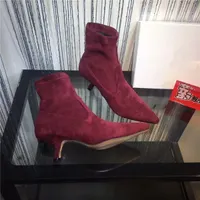 Vente chaude-Web célébrité Nouvelles chaussures de cheville pour filles Bourgogne chat noir avec des bottines pointues chaussures de femmes