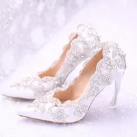 Cristais deslumbrantes Diamantes Sapatos de casamento Ponto de dedo altos bombas de noiva brancas