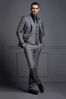 New Dark Grey Mens Suits Wedding Groom Smokings Formale Business Business Wear 3 Pezzi (Giacca + Pantaloni + Vest) Slim Fit Bridegroom Suits Best Man 371