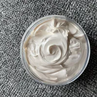 ブランドH.Unique 100％オリジナルの高麗人参の真珠のクリーム軟膏顔の皮の肌の白くなる保守と栄養フェイスクリーム