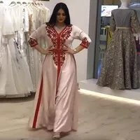 Manches 3/4 Lumière rose col V marocain Kaftan robes de soirée pour les femmes musulmanes dentelle robe de bal Appliqué occasion spéciale fête officielle