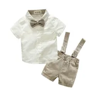 夏の新しい2019ファッション男の子の服紳士Tシャツオーバーオールコットンの子供たちの子供たちの服新生服セット2個