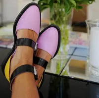 Летние женщины двойная пряжка сандалии женщины большой размер сандалии закрыть носок сандалии плоский каблук сандалии краткое дизайнерские квартиры леди zy424