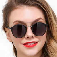 Nuevas gafas de sol redondas para mujeres de moda hombres de puente doble desinger sombras conductores uv400 gafas solar occhiali la suela t66 con estuche