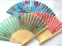 GrossisteLots 100 pièces Artisanat Asiatique Chinois Soie Sous-vêtements Pliable Fans de Bambou