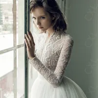 Modest Lace Wedding Dresses 2020 Long Sleeves Tulle Applique Beaded Sweep Train Wedding Bridal Gowns