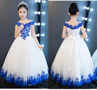 Royal Blue Lace White Tulle Flower Girls Sukienki na Wedding Party Ball Suknie Off the Ramię Backless Tanie First Communion Dress