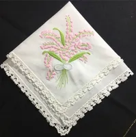 12 Set Ev Tekstili Gelin mendil Beyaz Pamuk düğün Hankies Dantel Kenarlı ve Renk nakış ile Çiçek Hanky ​​Düğün Hediyeleri