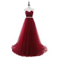 2020 Burgundy Tulle elegante longo Prom Dresses com cristais Sash Princesa Mulheres Partido Querida Evening vestidos baratos A linha de vestidos formais