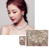 2019 European American and Korean Edition Collana di gioielli da sposa Orecchini di perle da donna Set Diamond Dress Wedding Garment Accessories