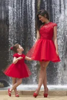 Jewel pizzo promenade del partito di maniche abiti Madre e figlia Red corrispondenza abiti del partito Mini Kids Flower Girls Dress 2020 Retro
